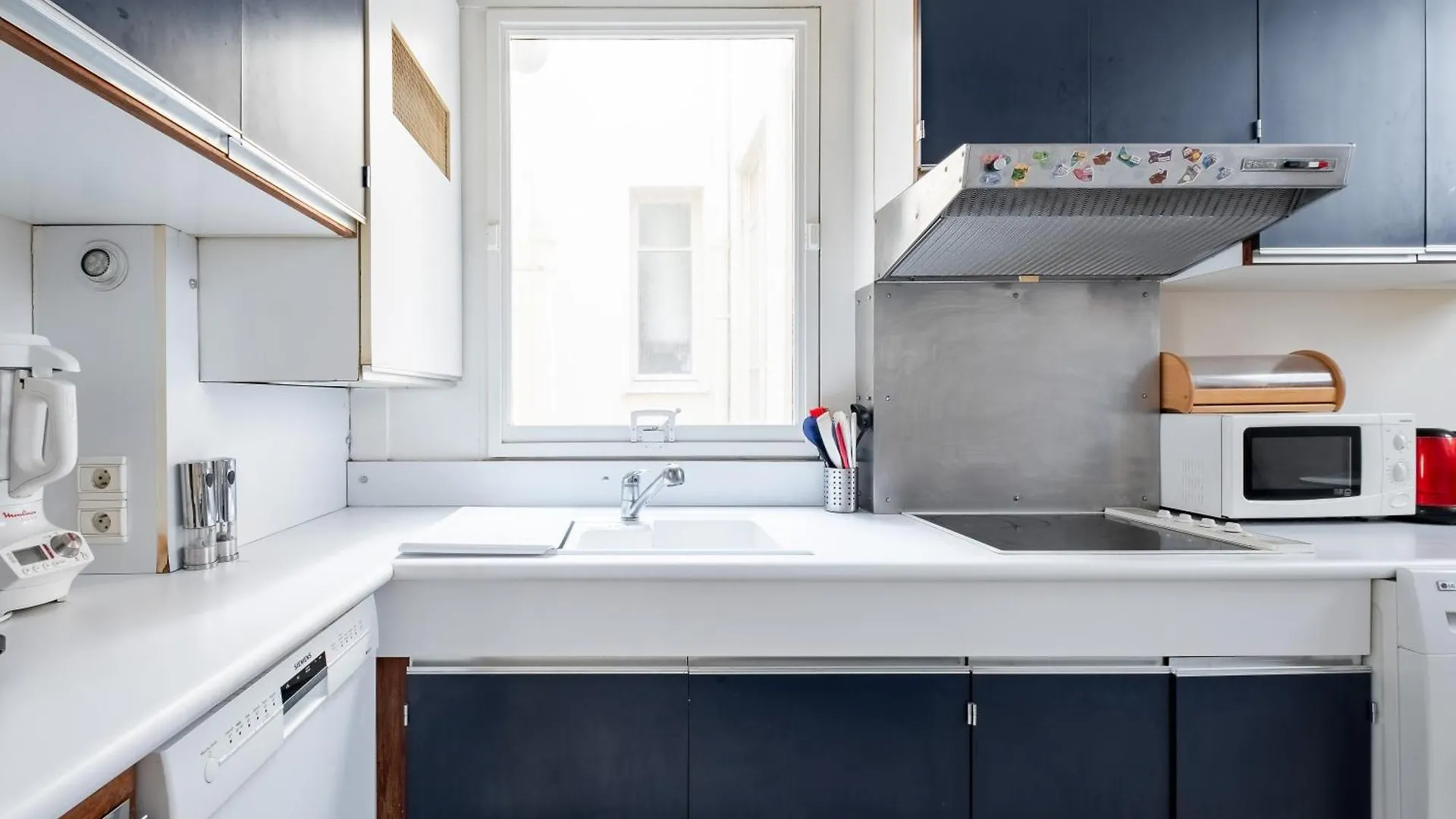 Apartment Veeve - Clichy Couture Paris