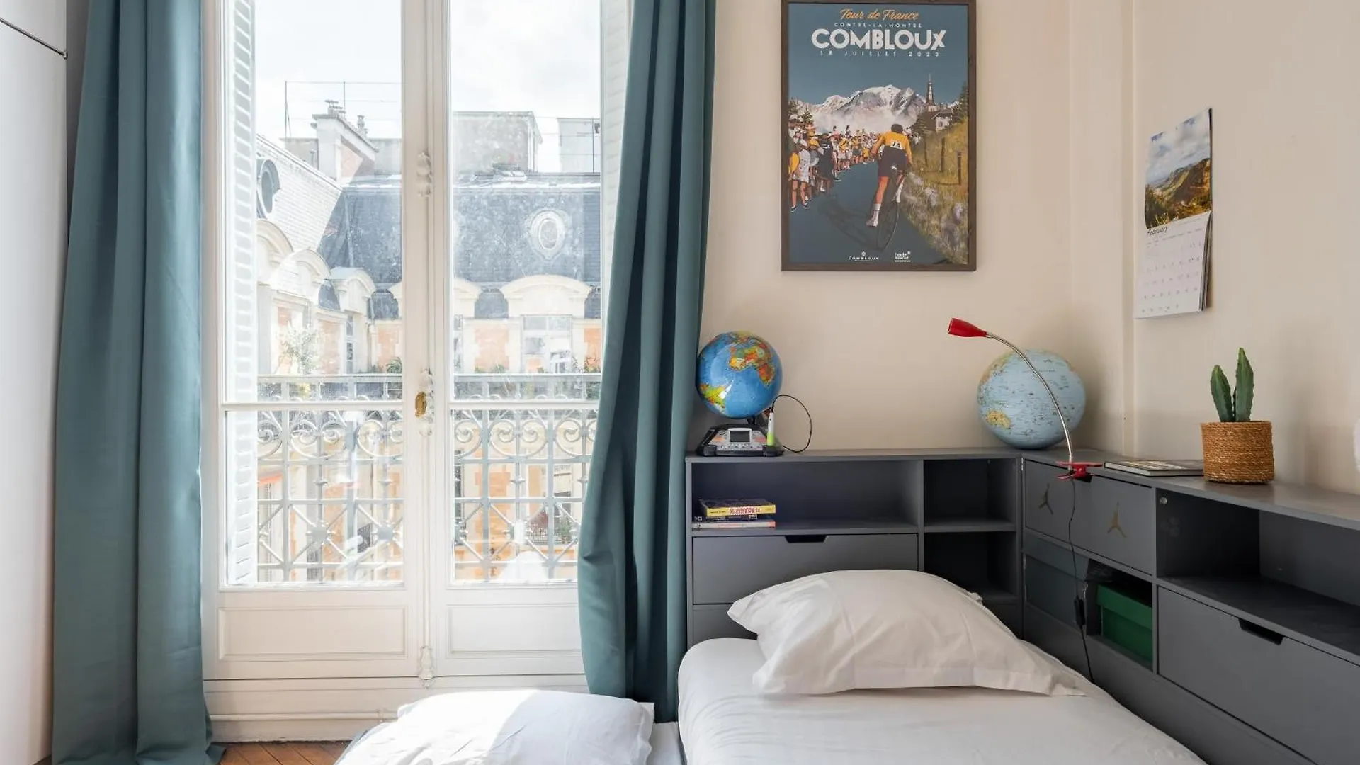 Apartment Veeve - Clichy Couture Paris